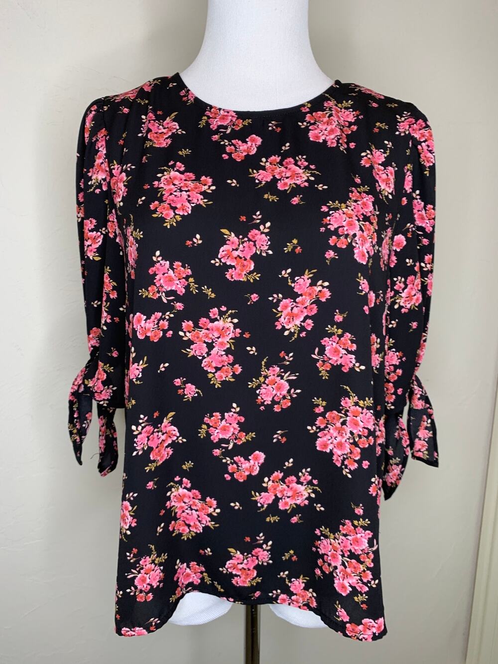 CeCe Black Pink Foral Chiffon Blouse Sz Small Preppy